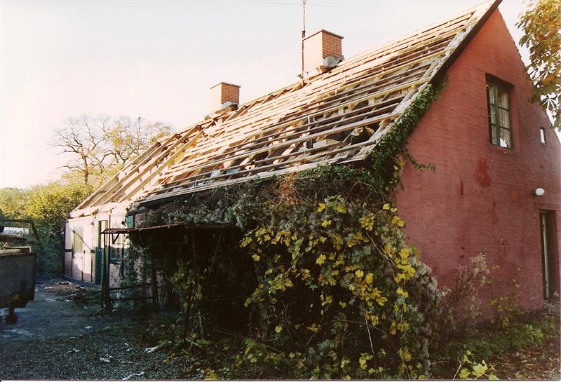 Frøken Strøms skole under nedrivning okt.1990